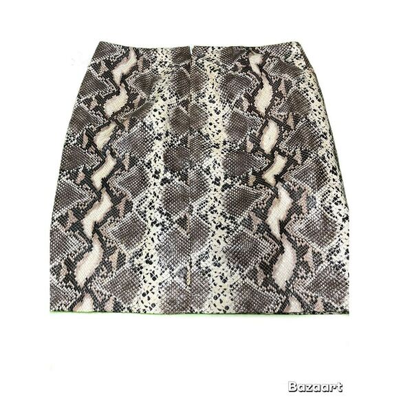 NWT. Jaclyn Smith, Faux snake skin, pencil skirt ￼Size 14 - Picture 2 of 9